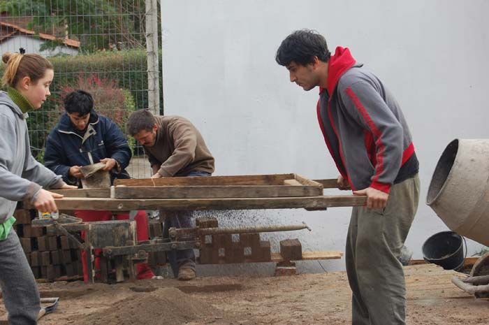 Producción de Ecobloques de tierra comprimida, imagen 1