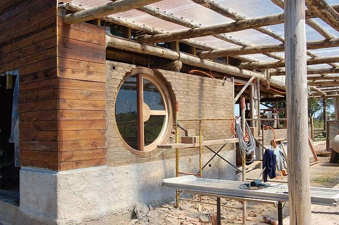 Casa en Punta Negra (Maldonado): arquitectura de tierra en Adobe, Punta Negra