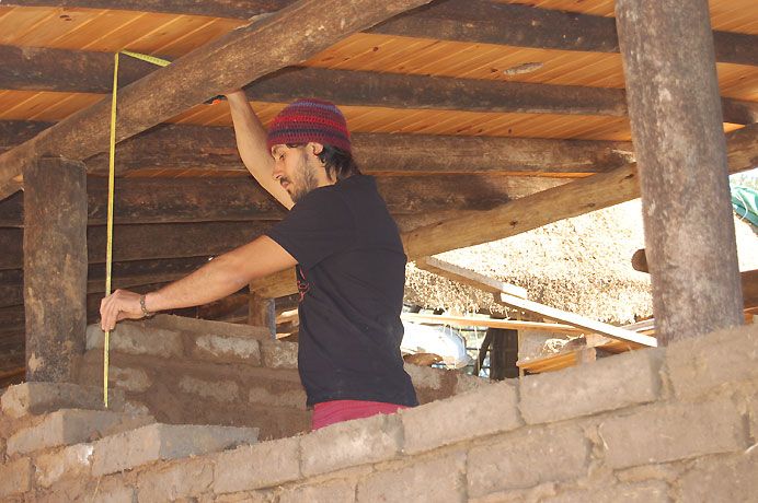 Nicolás, el encargado de la obra.